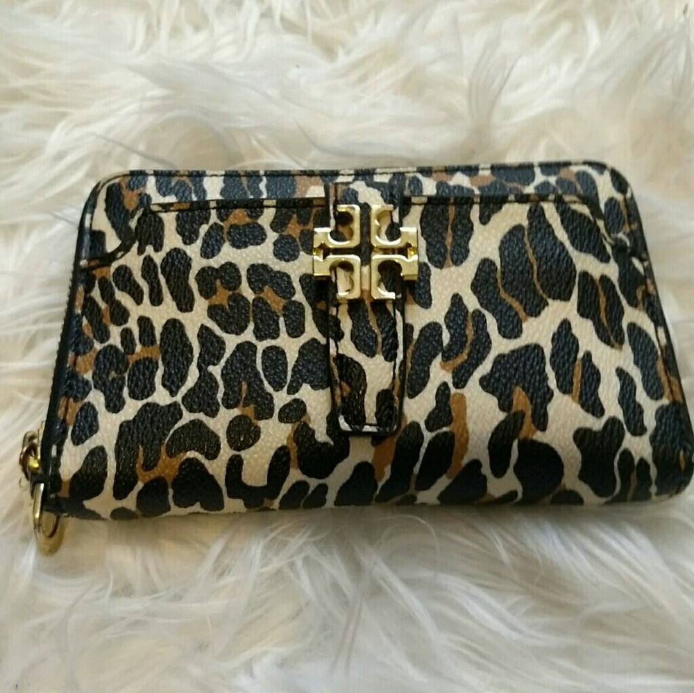 Tory Burch wallet